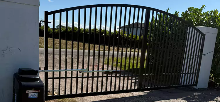 Driveway Fence Repair Adelanto